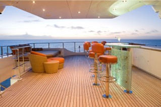 PERLE BLEUE Sundeck.